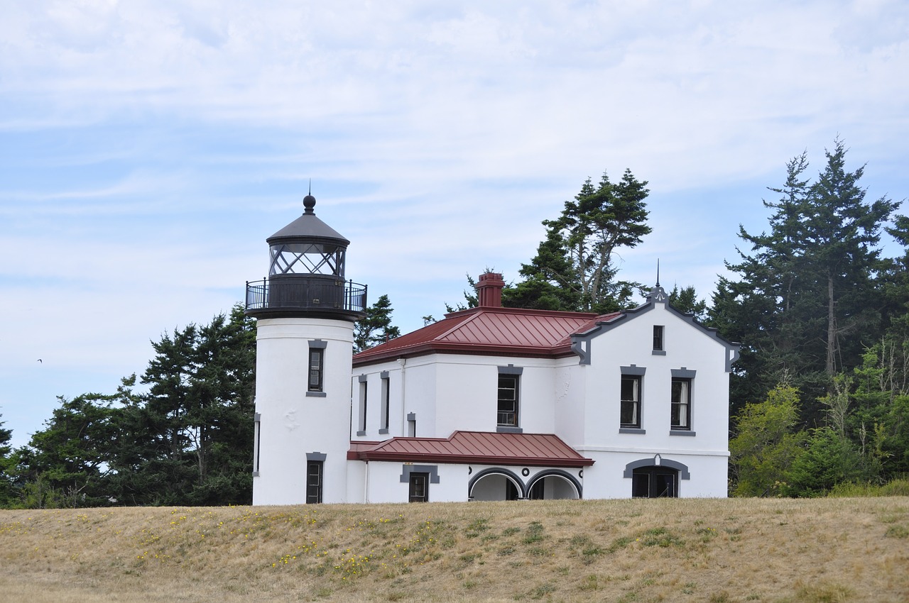 washington lighthouse whidbey free photo