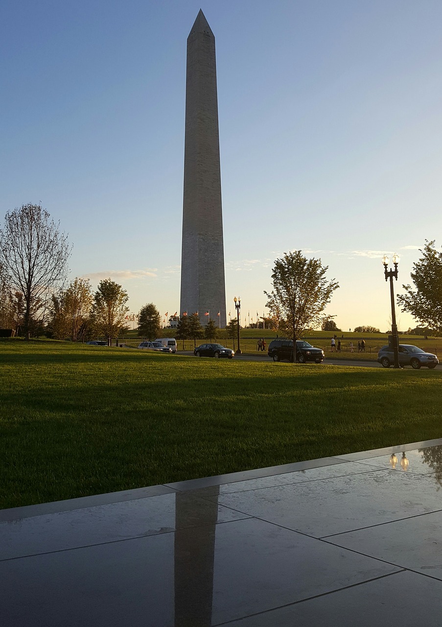 washington monument dusk free photo