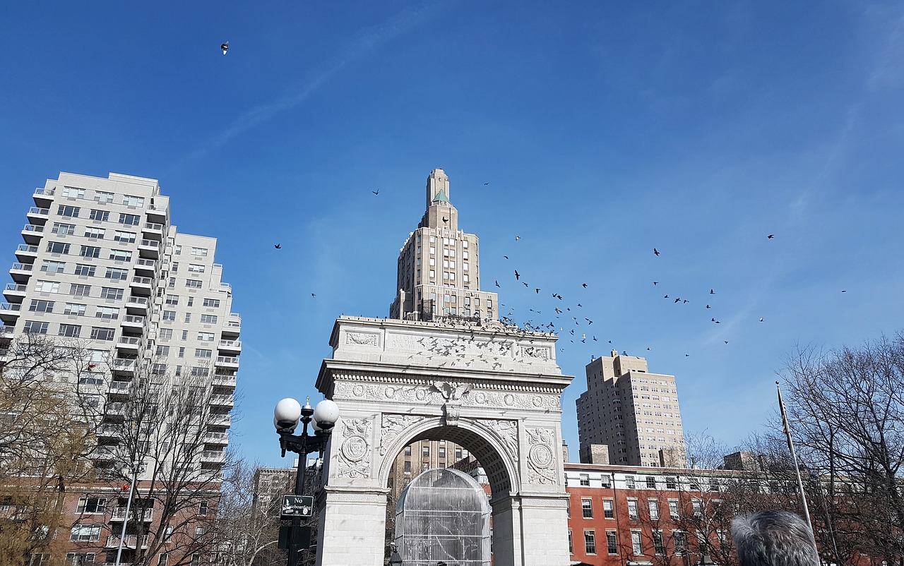 washington square park  new york  new york city free photo