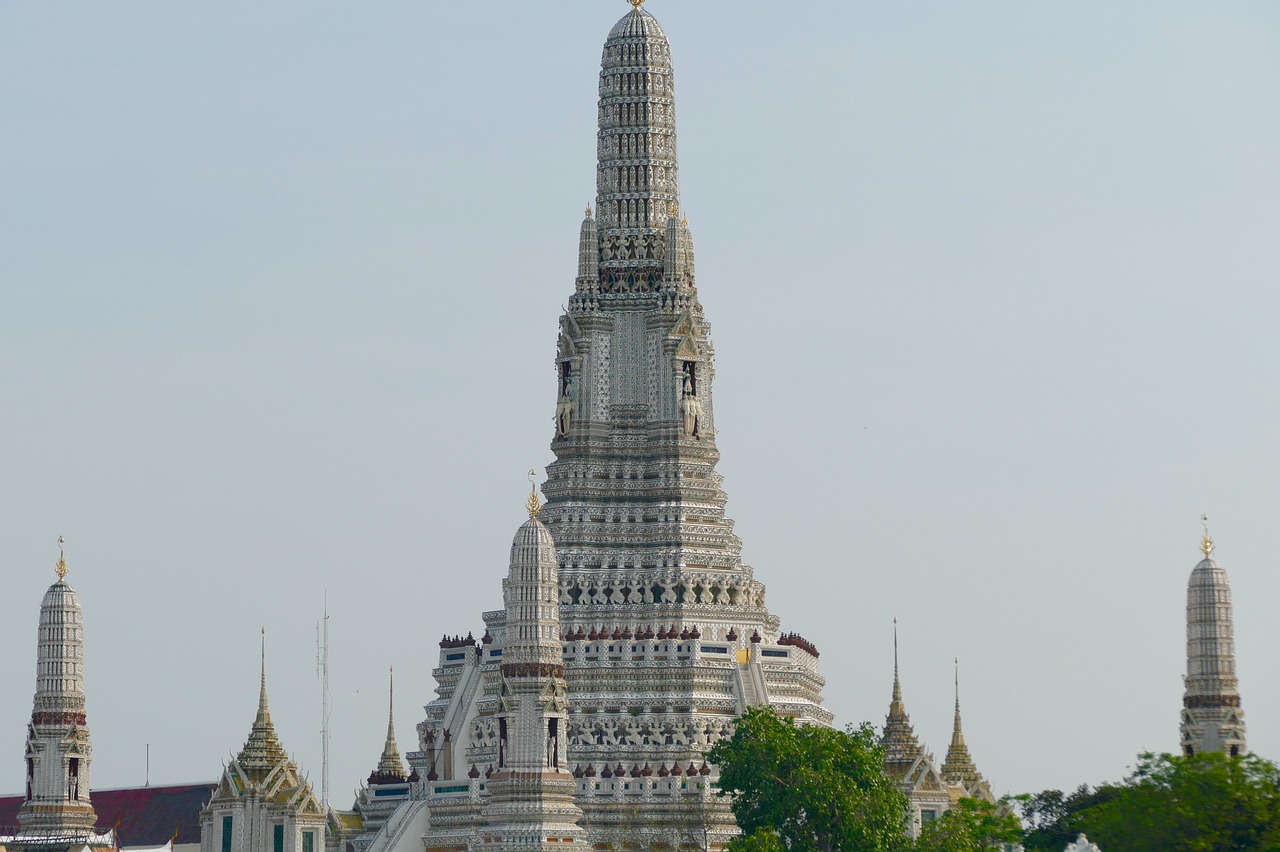 wat arun  bangkok  buddhism free photo