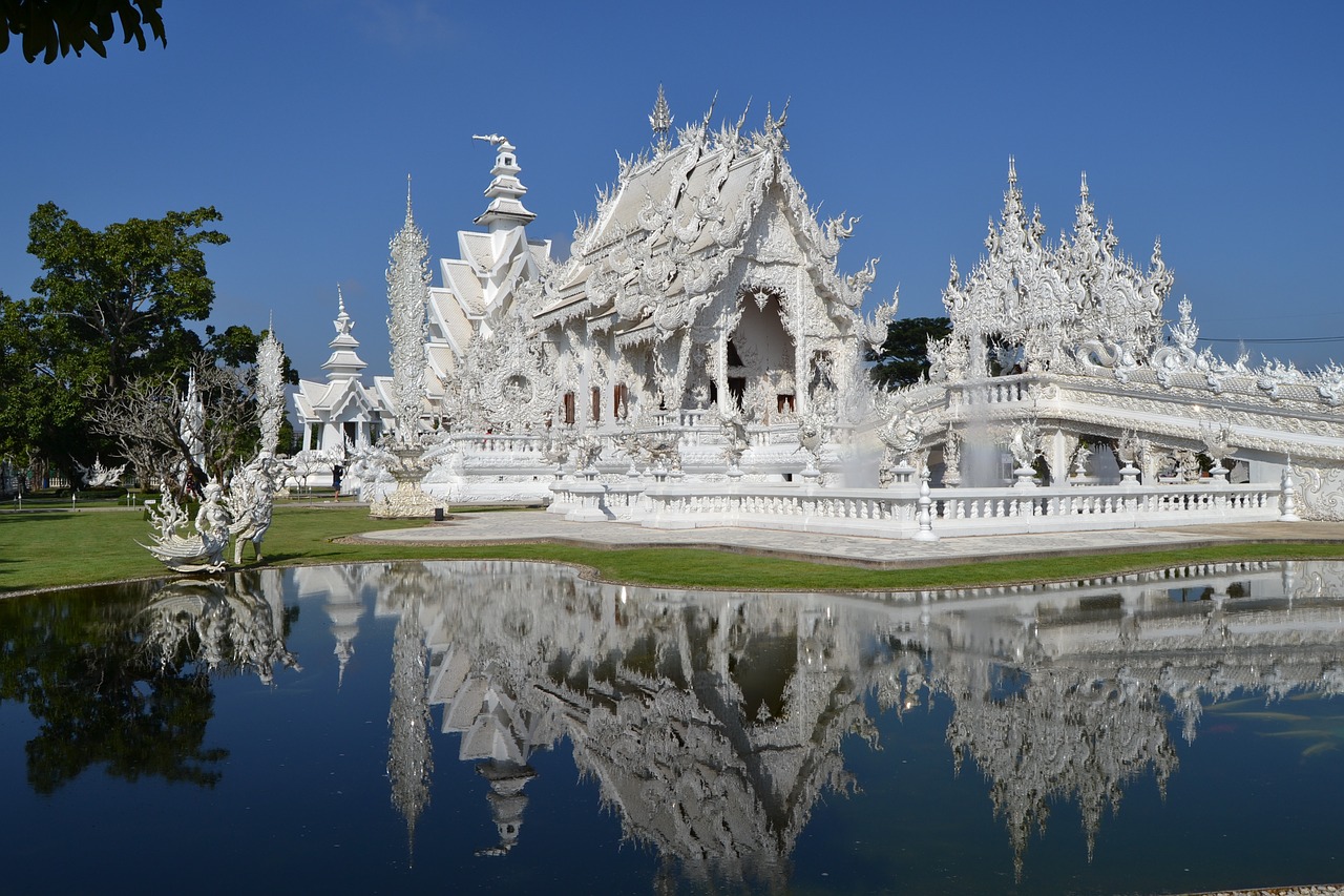 wat rong khon white temple thailand free photo