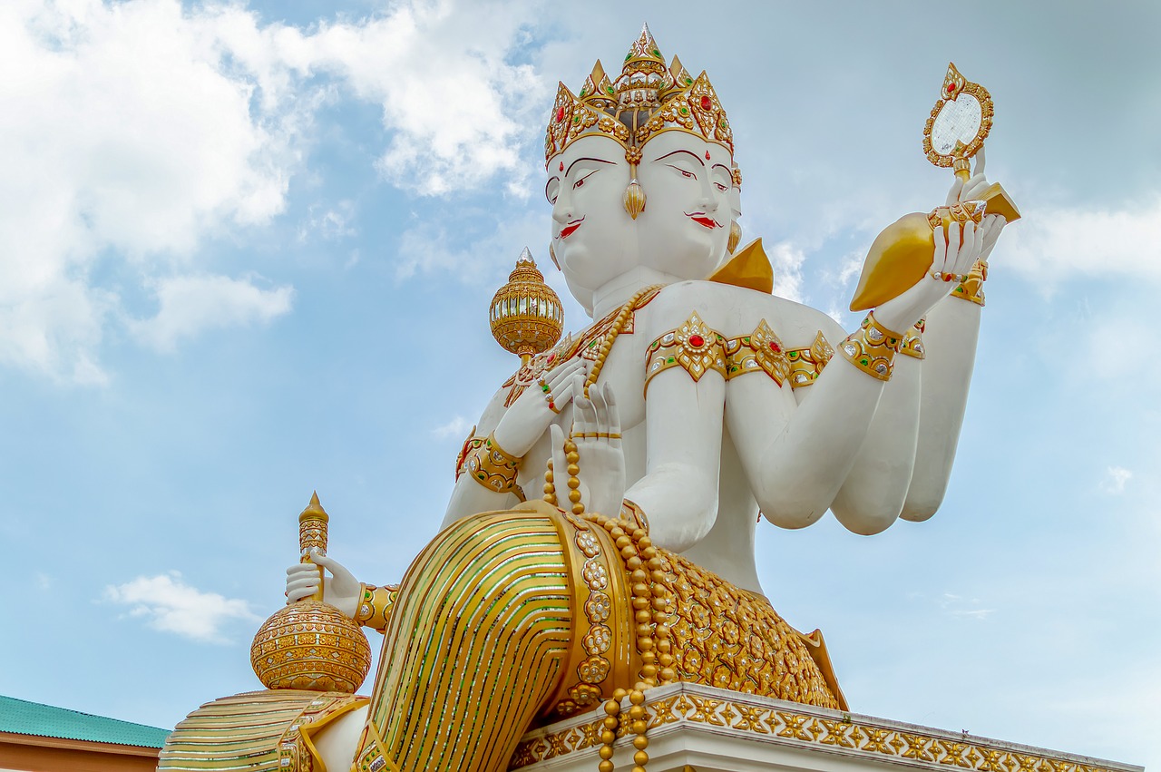 wat samanrat  tanaram  thailand free photo