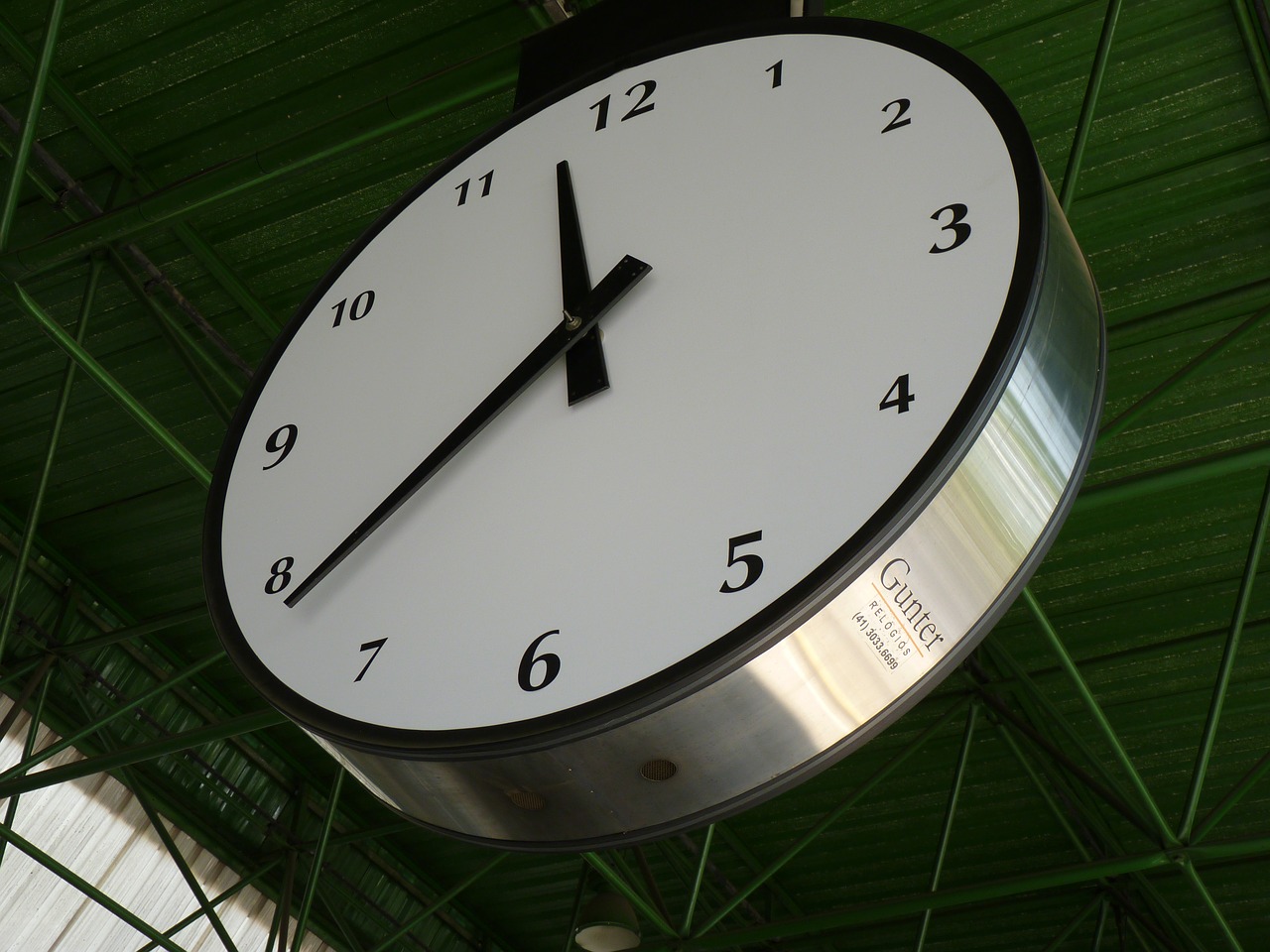 watch ceiling clock pointers free photo