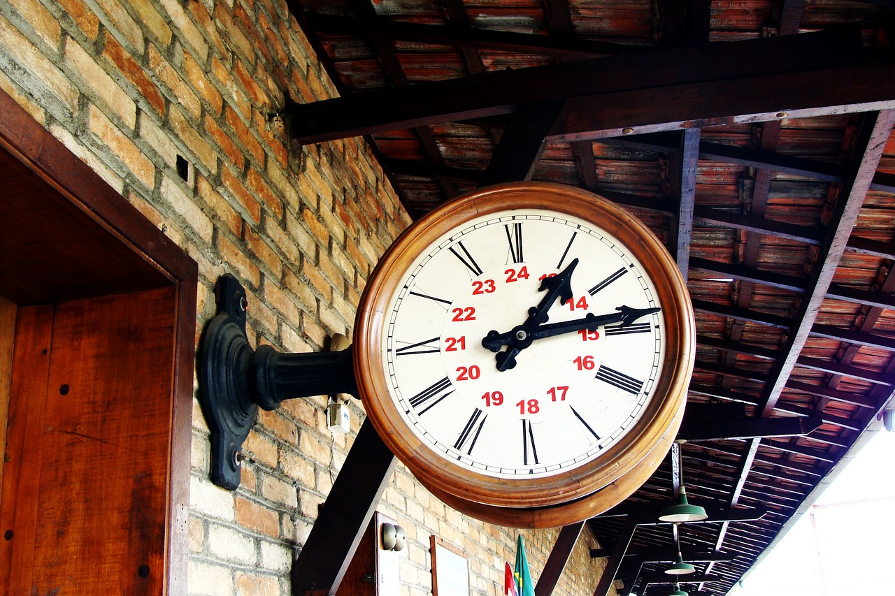 watch old station free photo