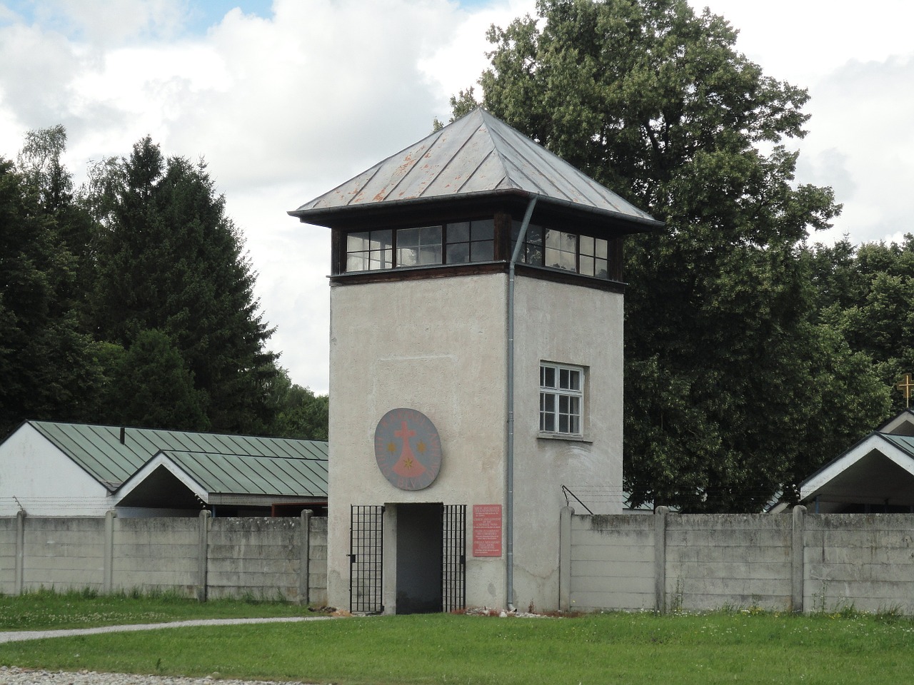 watchtower dachau konzentrationslager free photo
