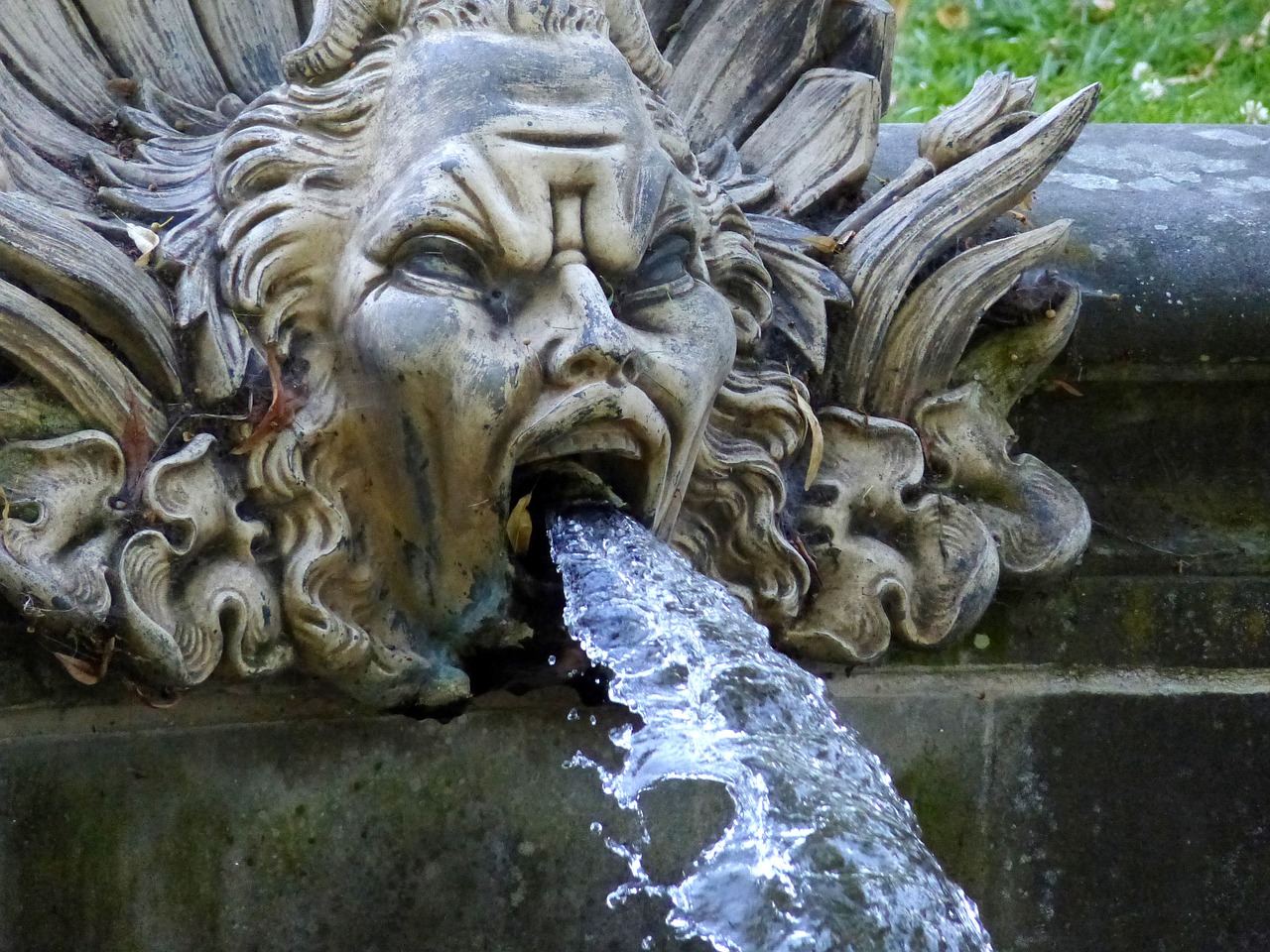 water fountain park fountain free photo