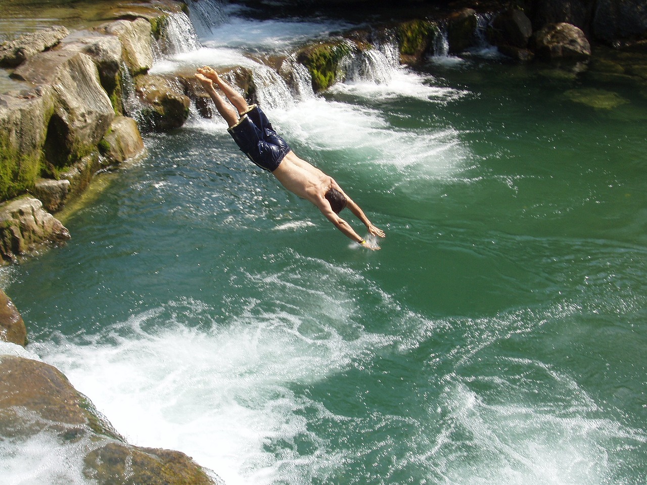 water waterfall jump free photo