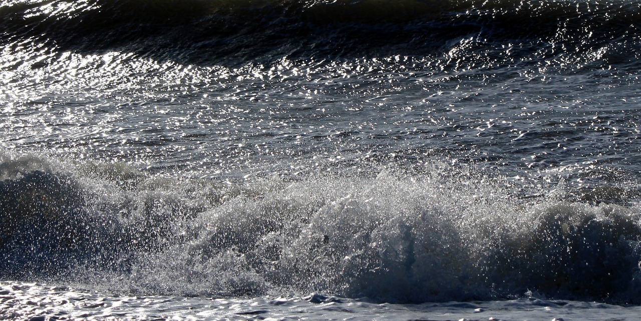 water wave ocean free photo