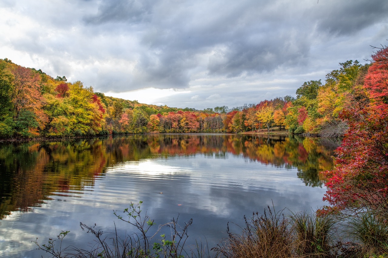 hidden lake water sky free photo