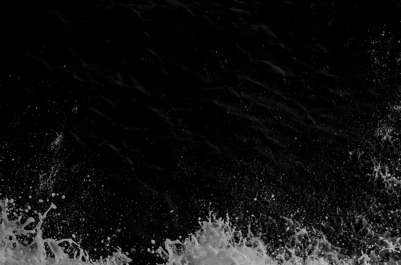 water splash black free photo