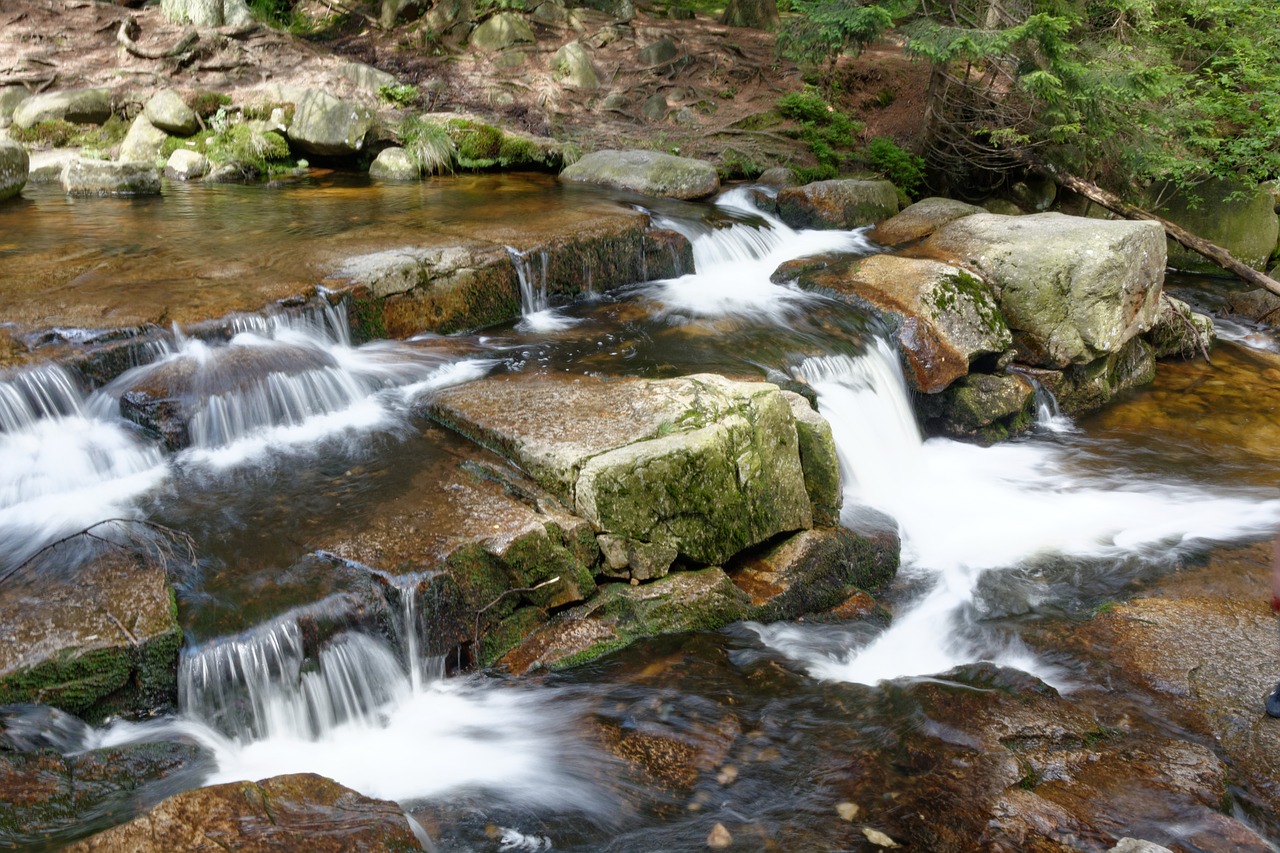 water cascade torrent free photo