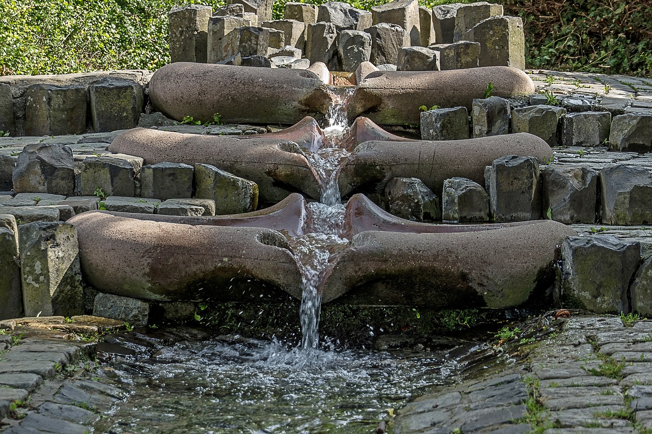 water monument architecture free photo