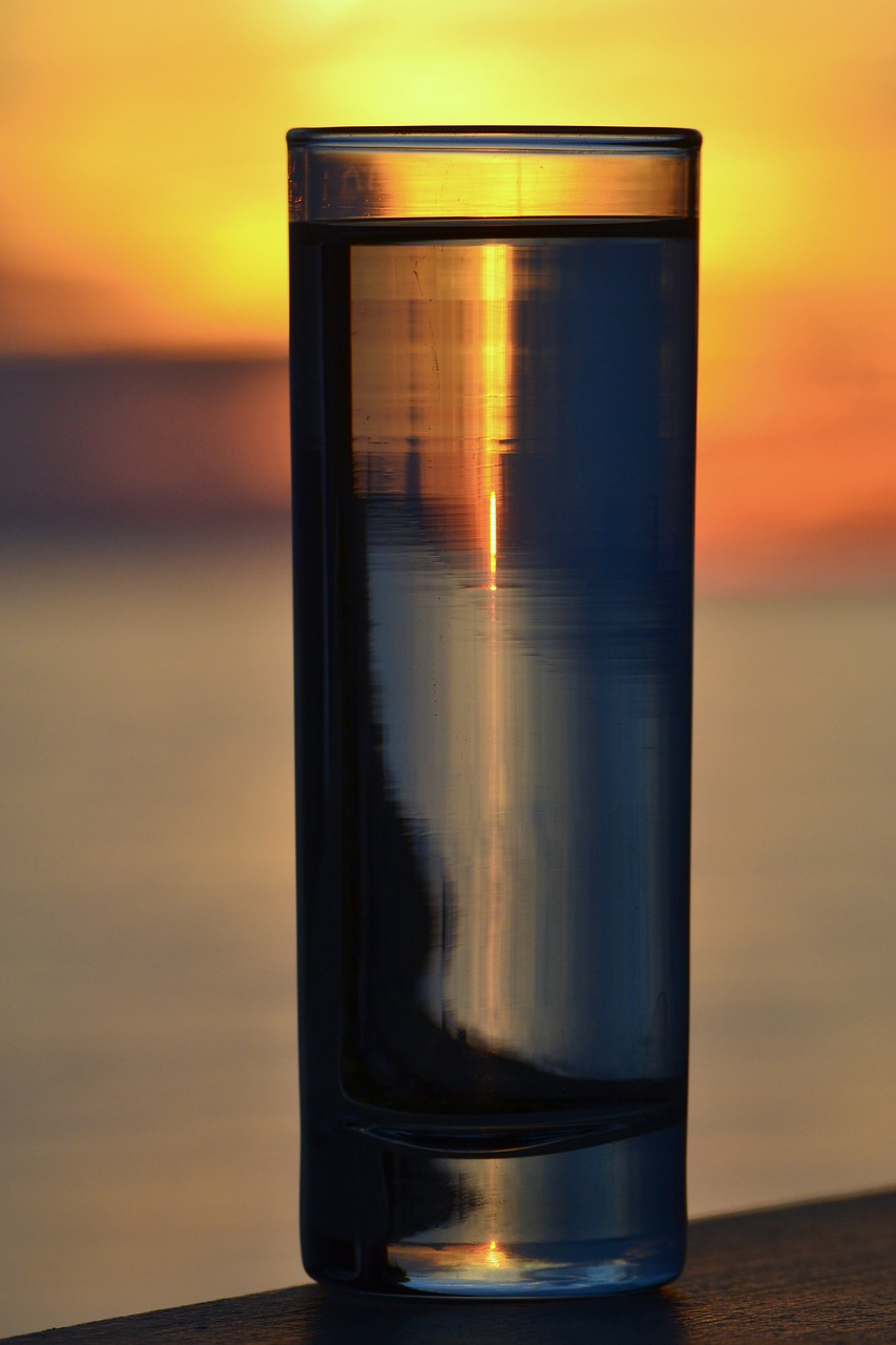 water glass reflections free photo