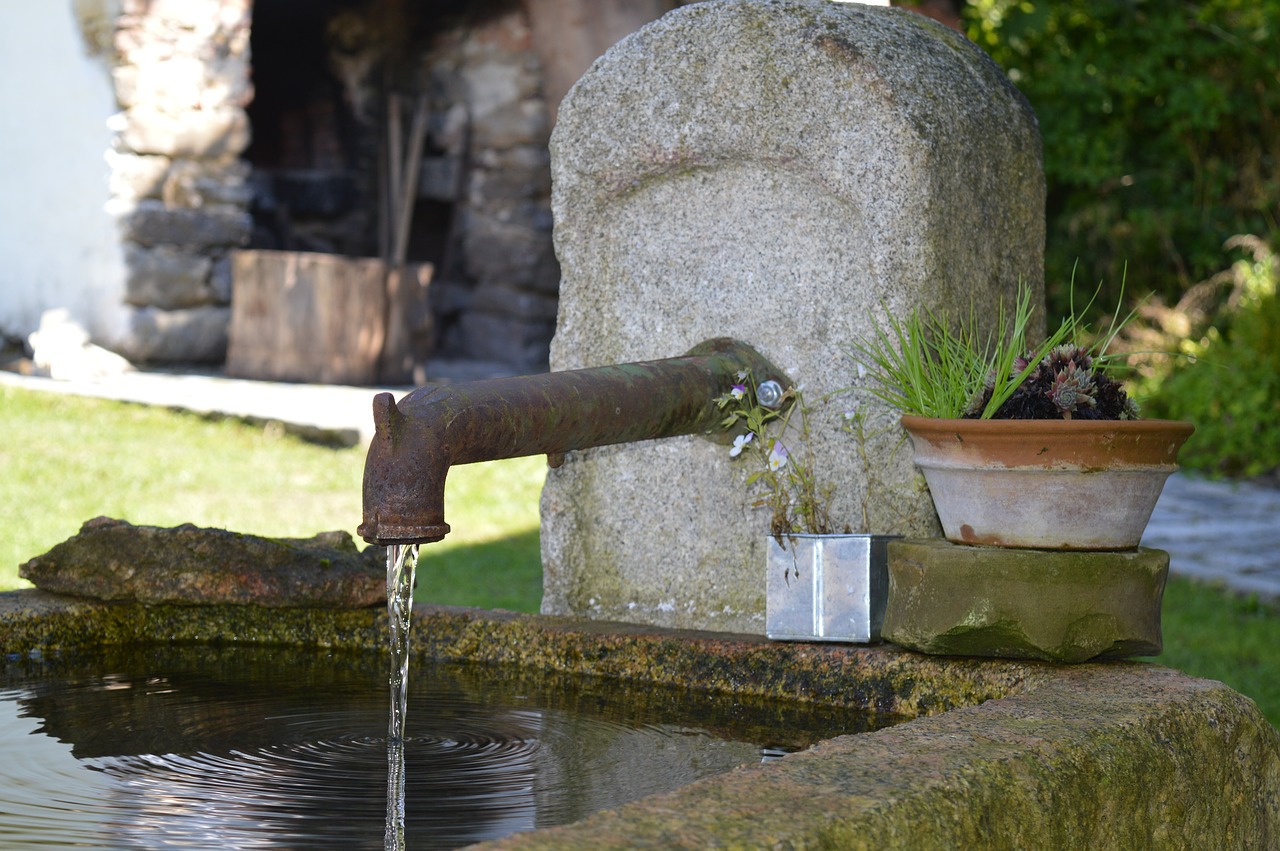 water fountain trough free photo