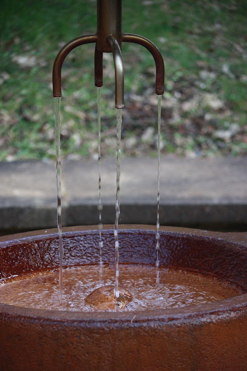 water fountain flow free photo