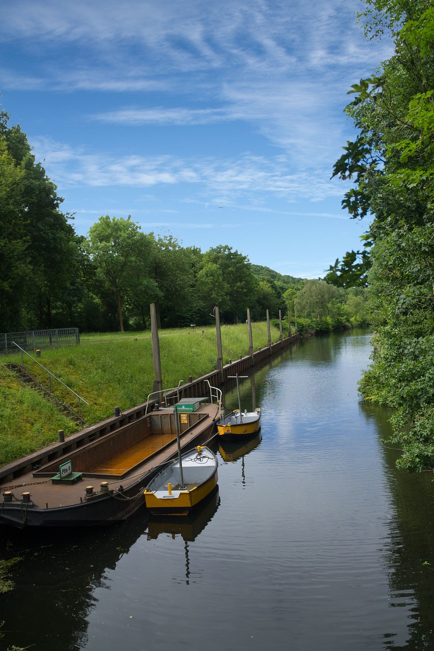 water summer the old gateway free photo