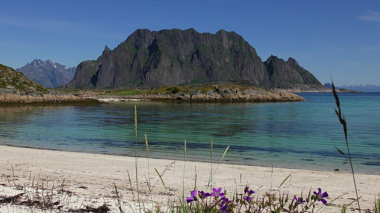 water mountains norway free photo