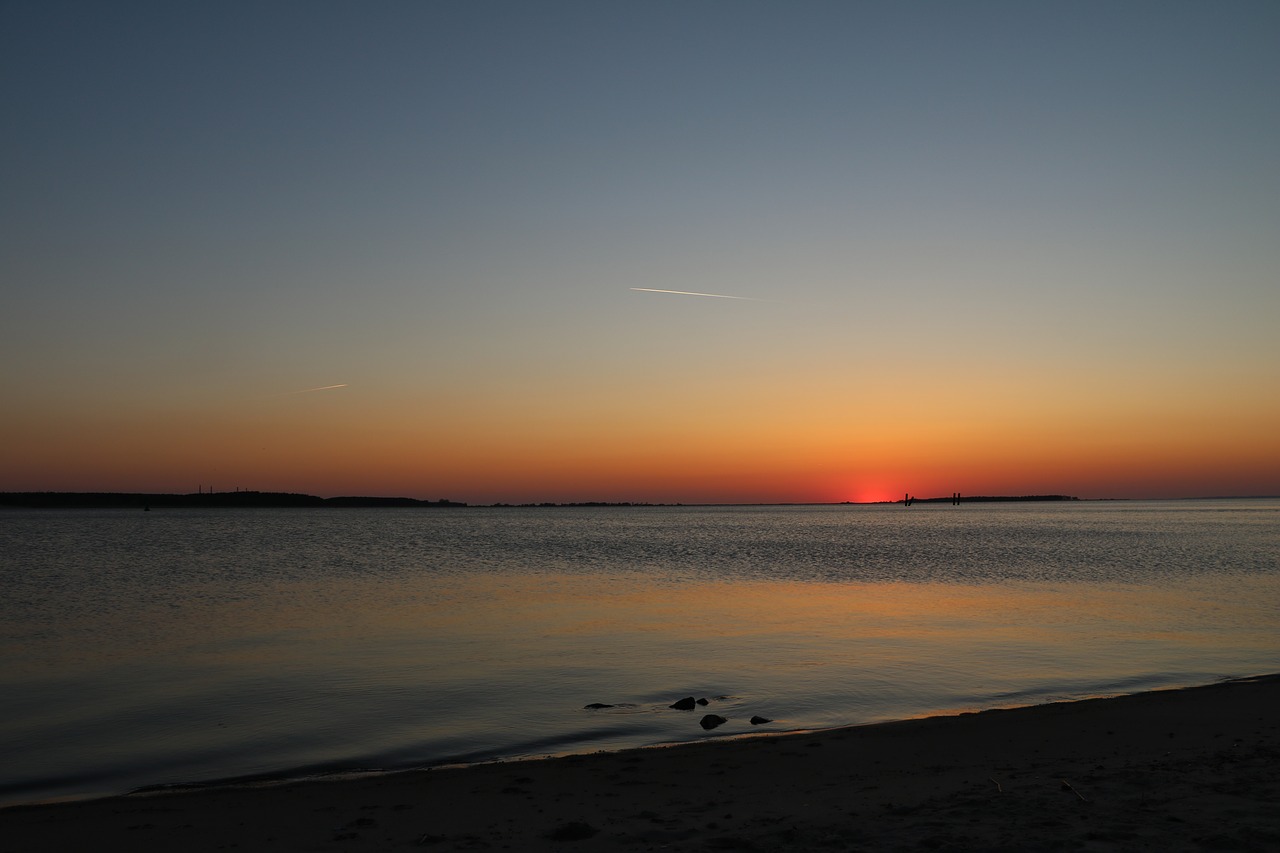 water sunset beach free photo