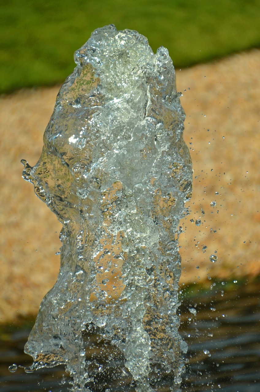 water fountain water games free photo