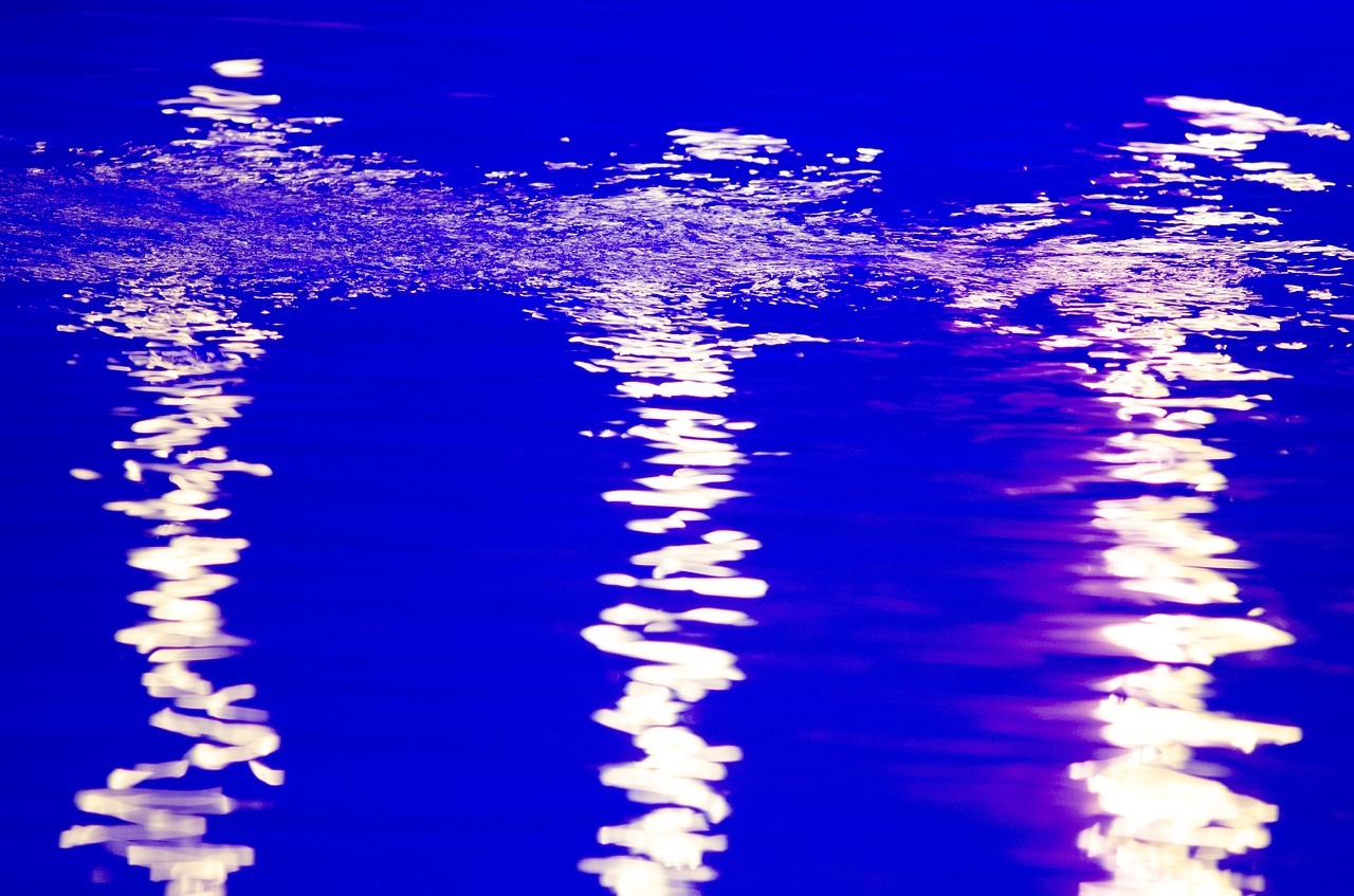 water blue light free photo