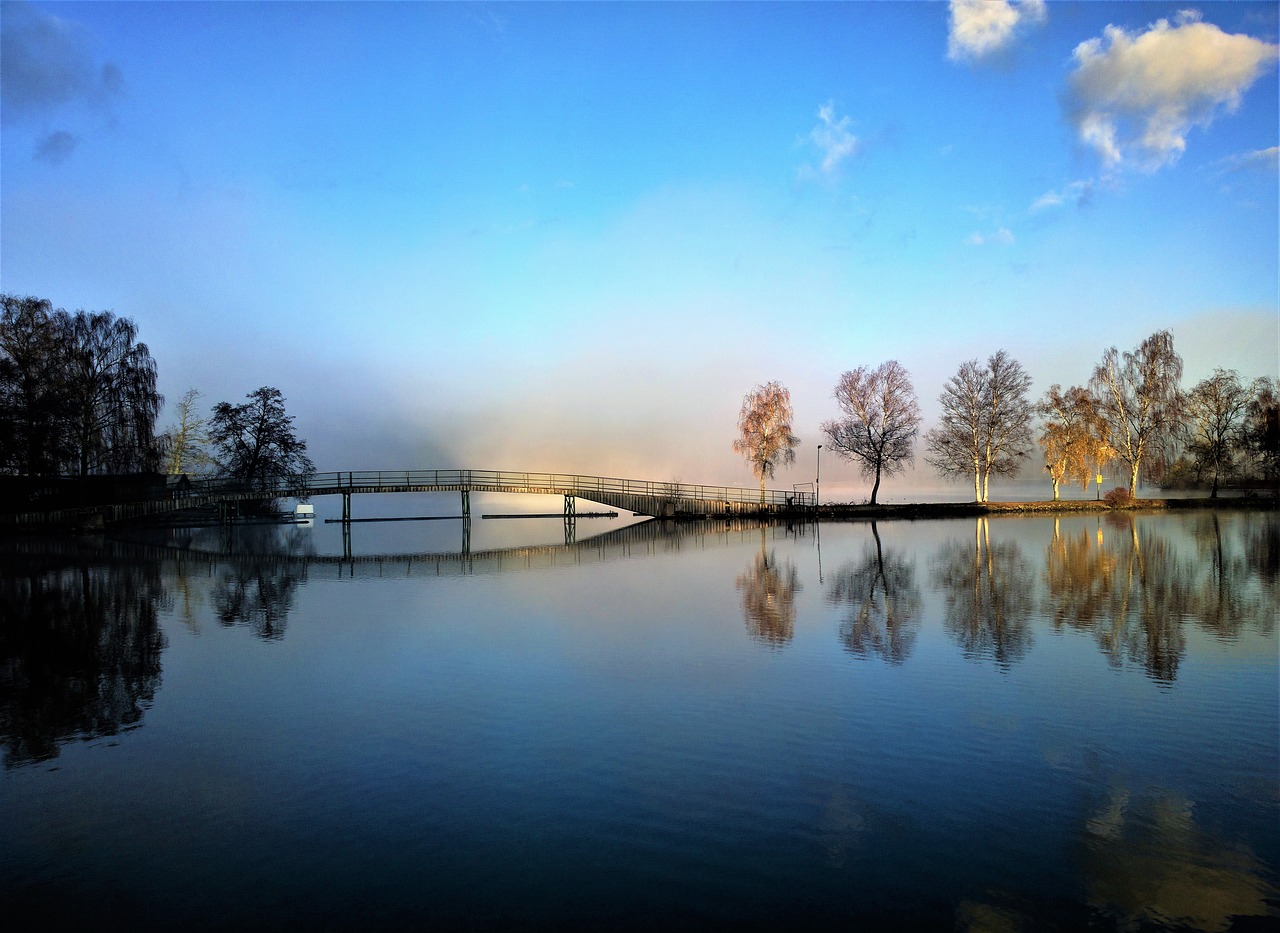 water mist mirroring free photo