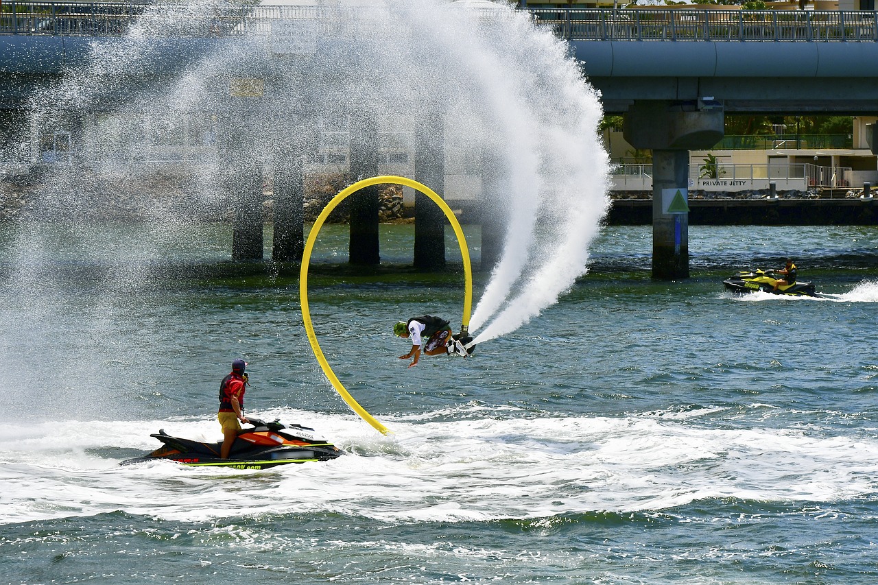 water spray surf free photo