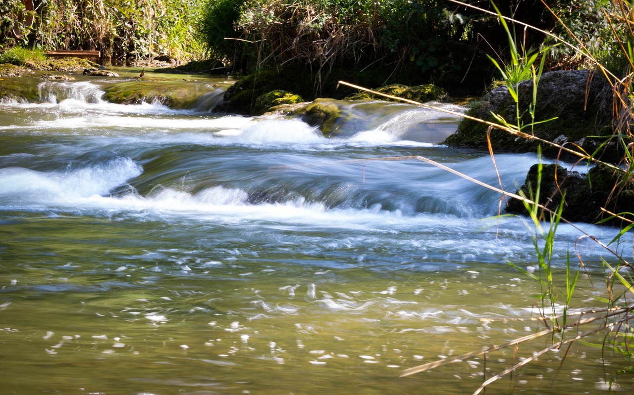 water  krems  river free photo