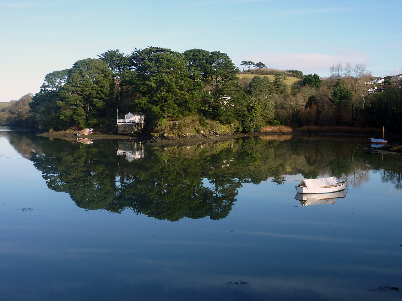 water boats sea free photo