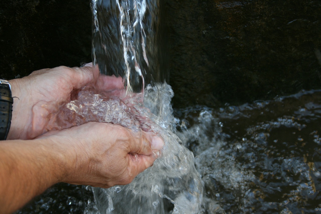 water hands fill free photo