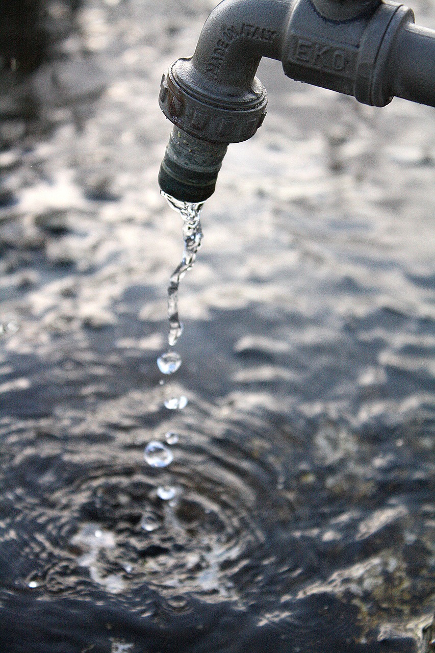 water faucet drops free photo