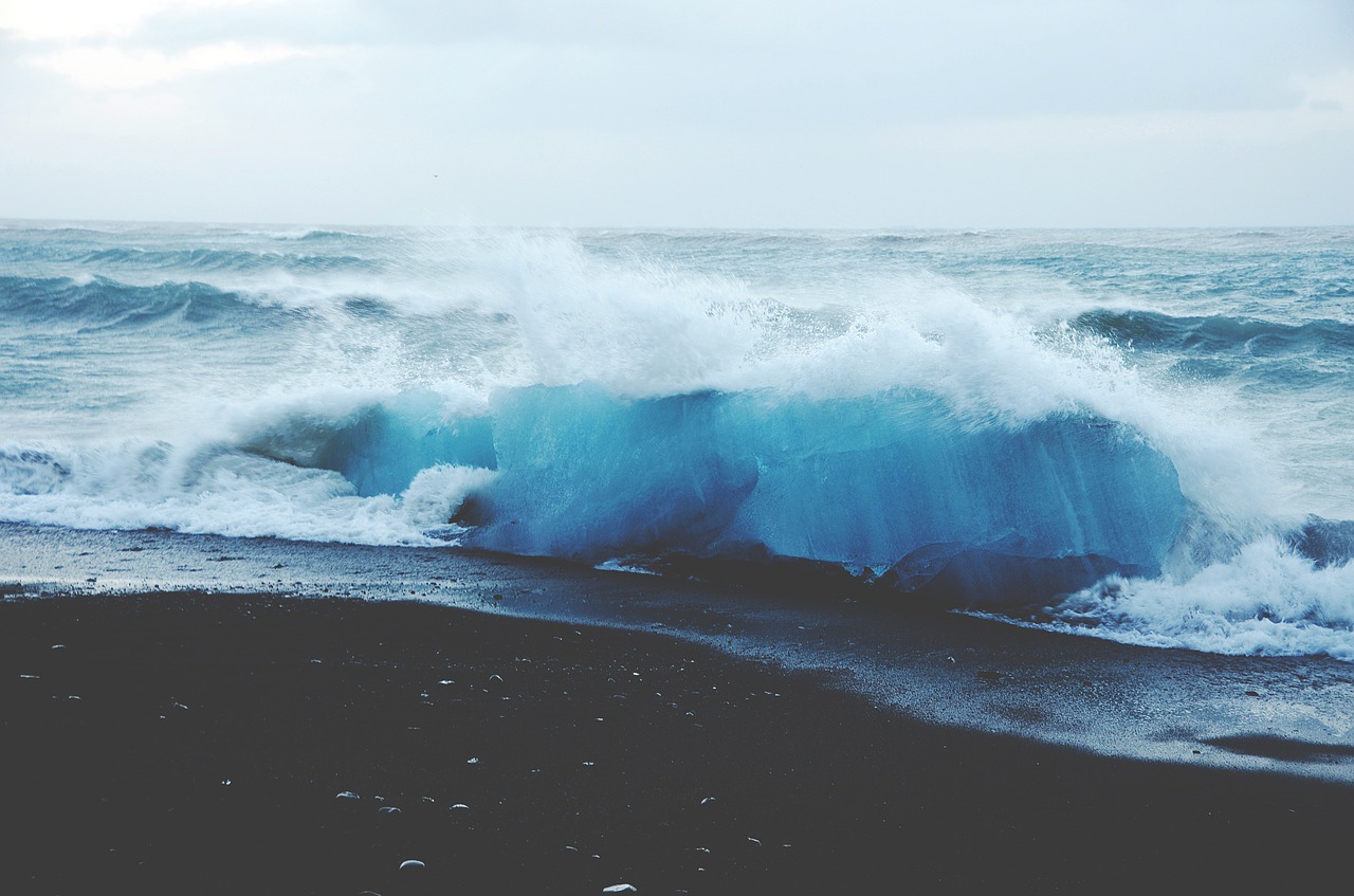 water waves crashing free photo