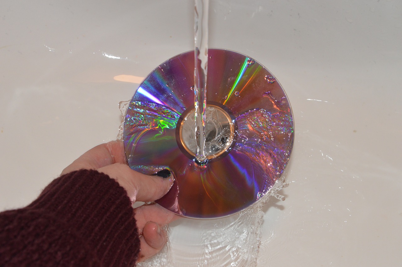 water cd rainbow free photo