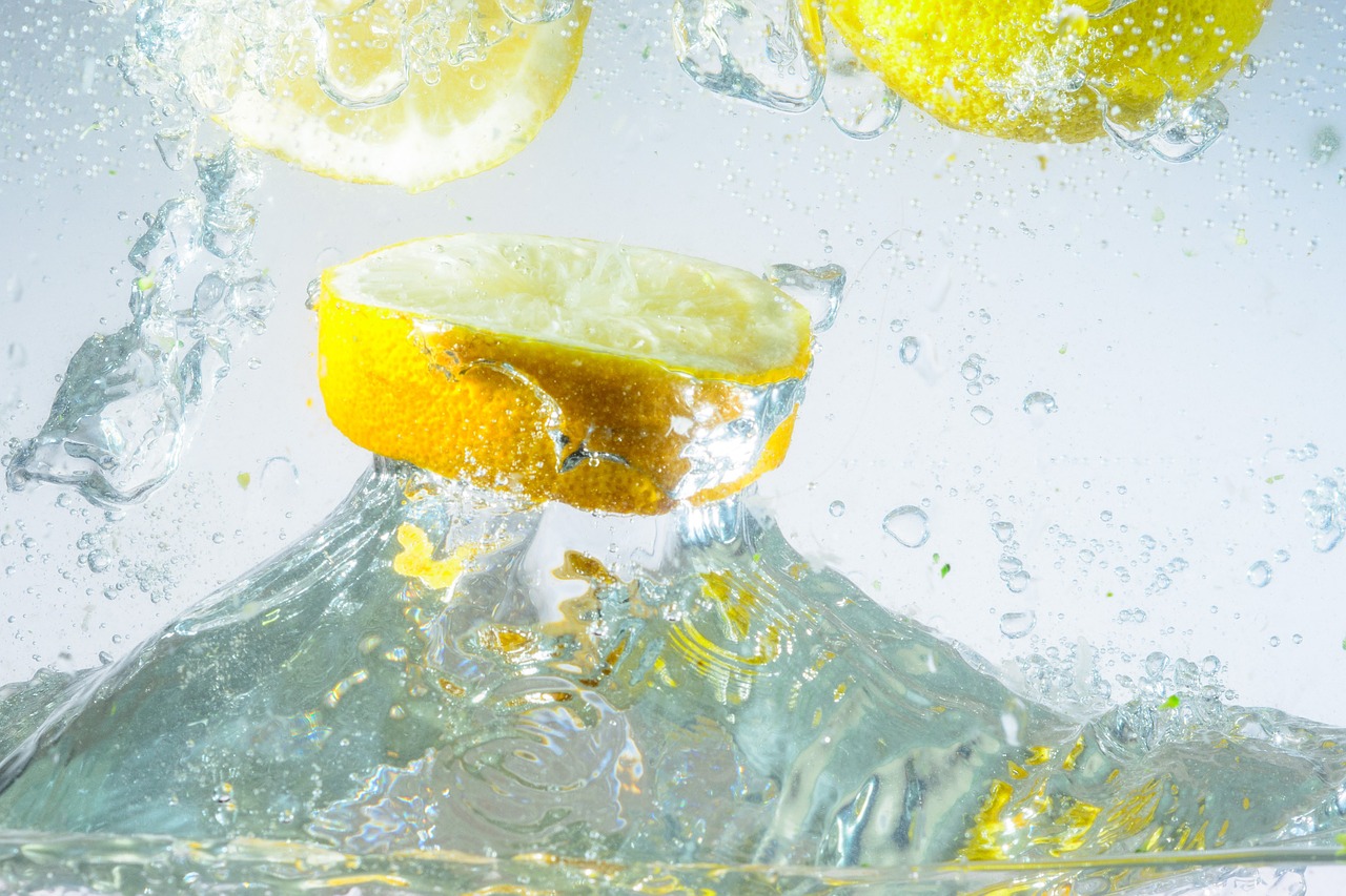 water inject lemon free photo