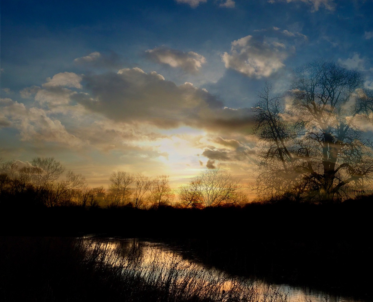 water reflections sunlight sunset free photo