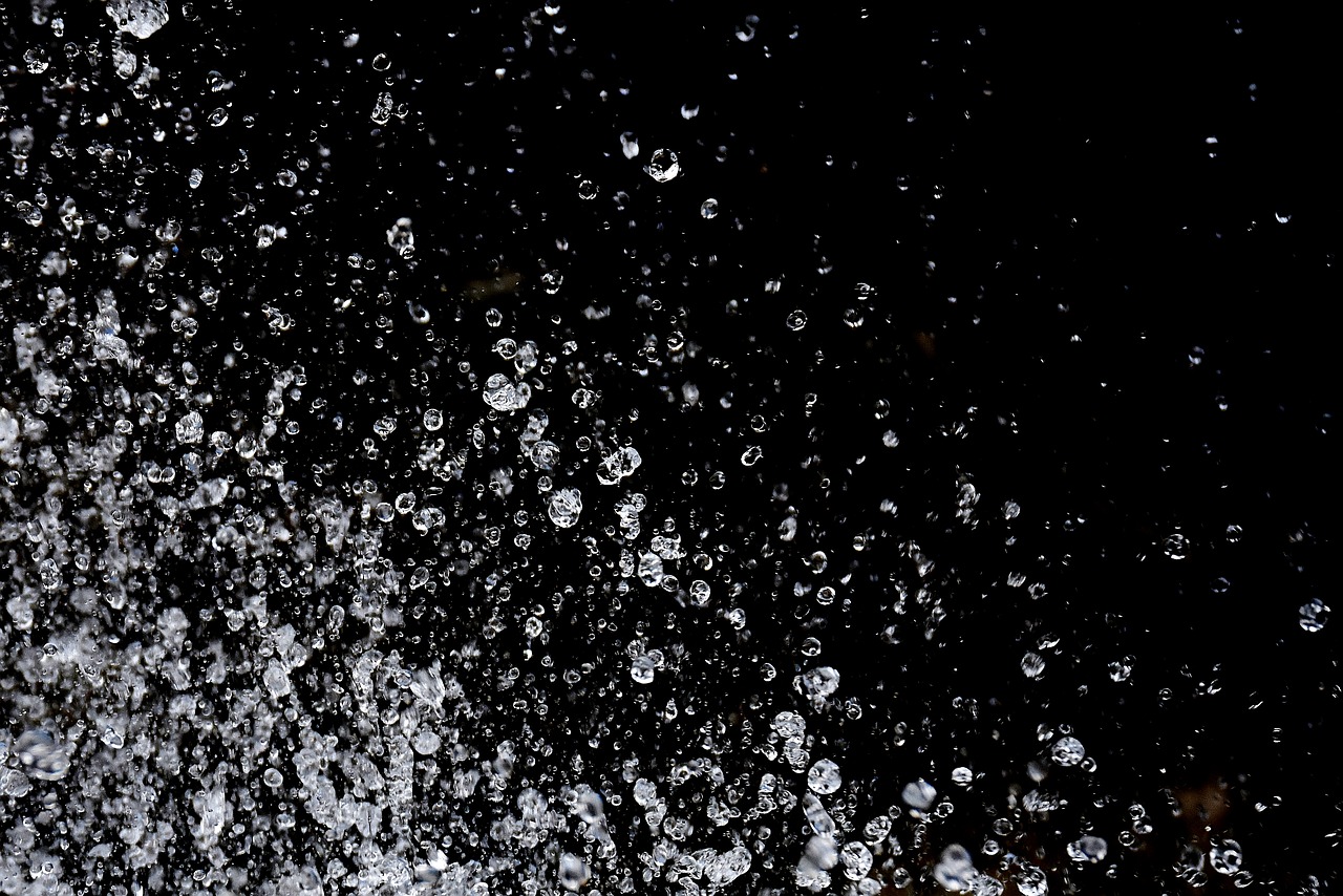 water splashes drop of water inject free photo