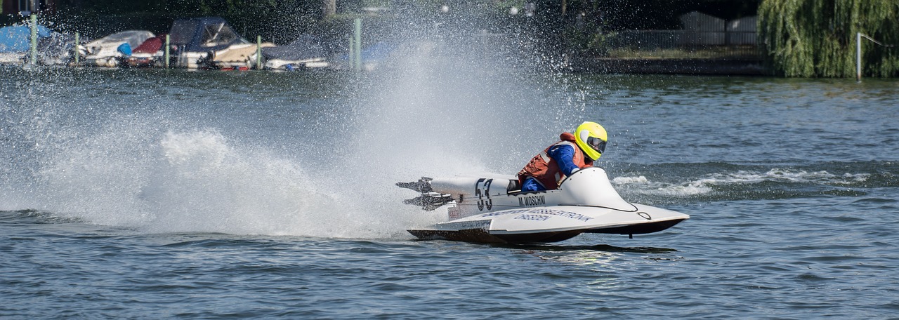 water sports  motor boat race  sport free photo