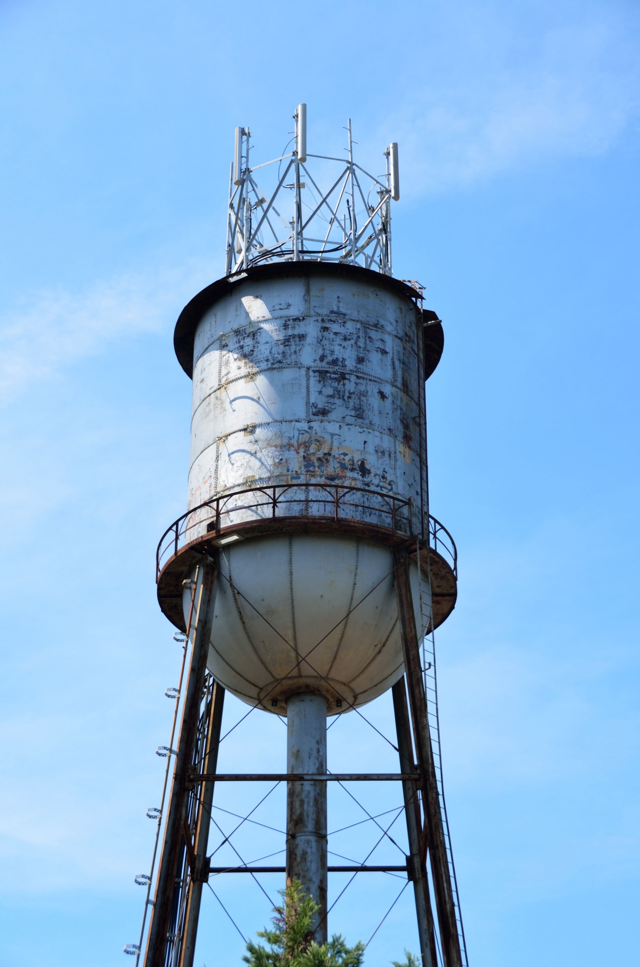 water tower rust vintage free photo