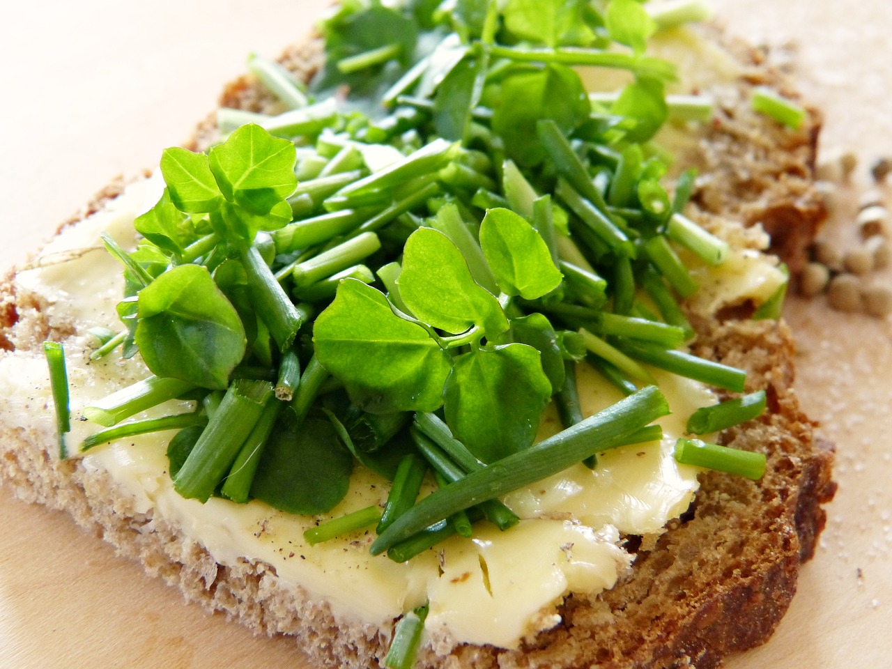 watercress chives bread and butter free photo