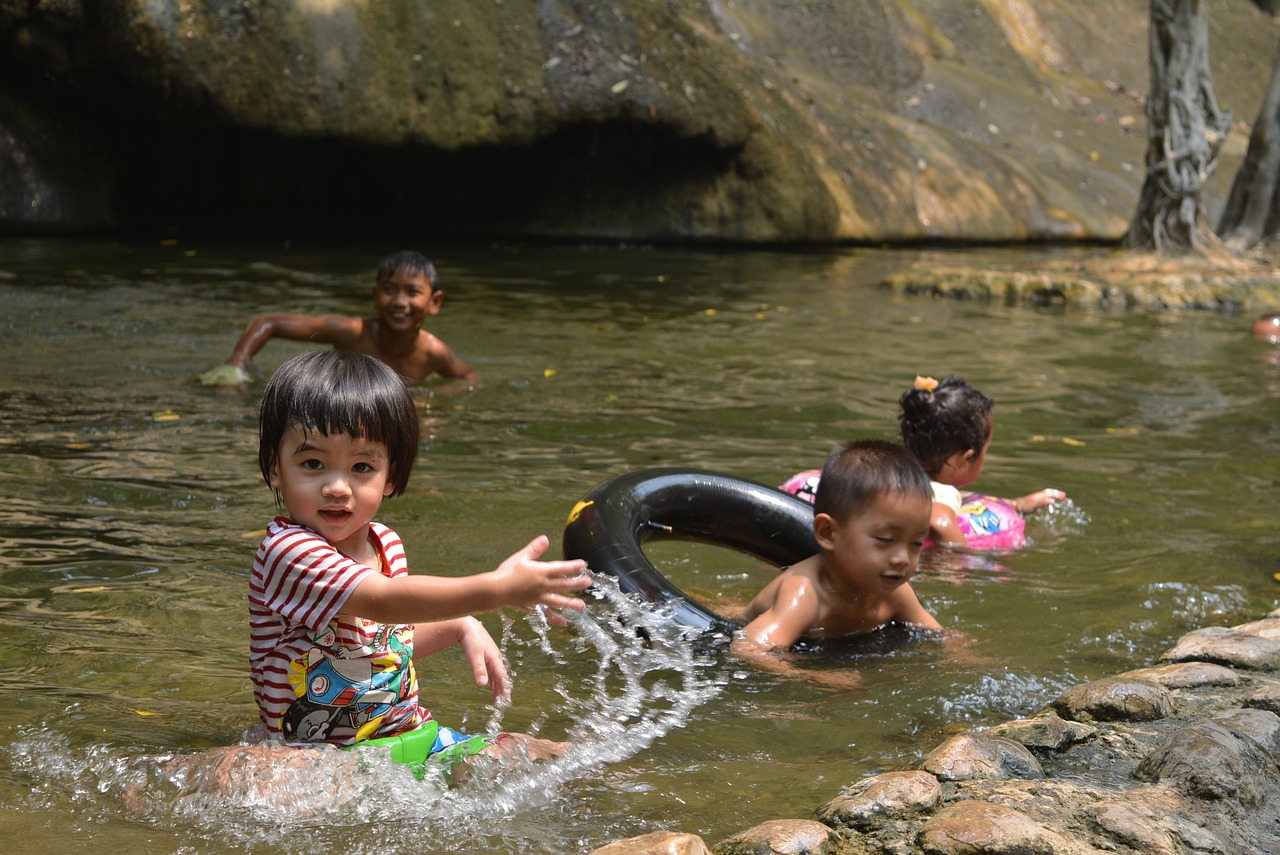 waterfall kids cute free photo