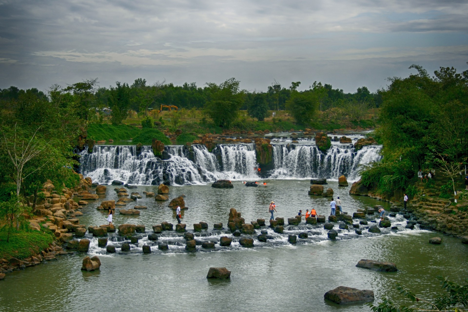 waterfall amateurpic waterfall free photo