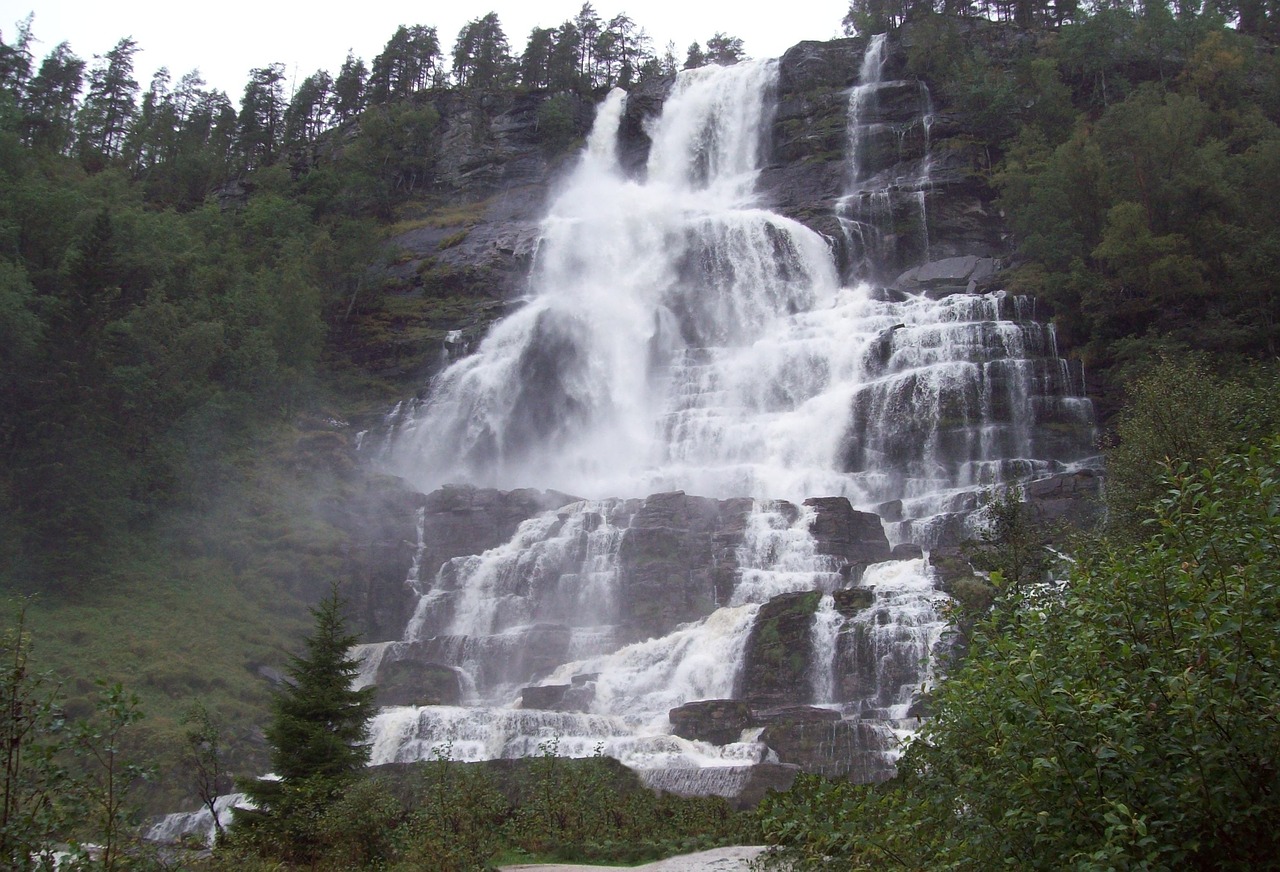 waterfall tvinnefossen trollafossen free photo