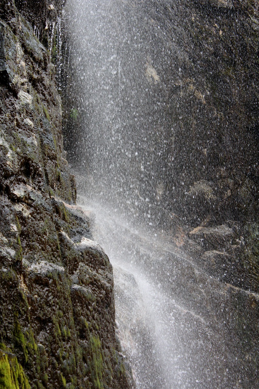 seven sisters waterfall mountainsides free photo