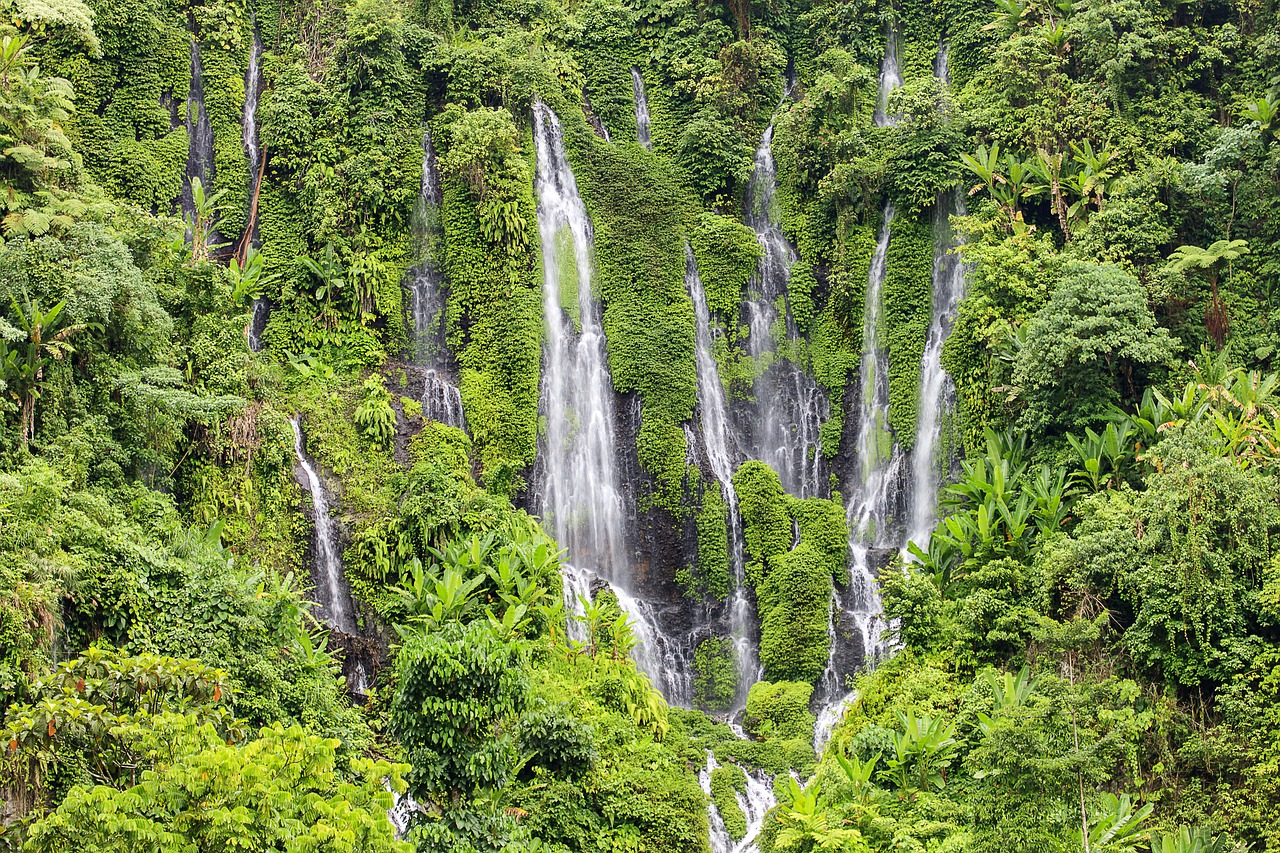 waterfall mountains nature free photo