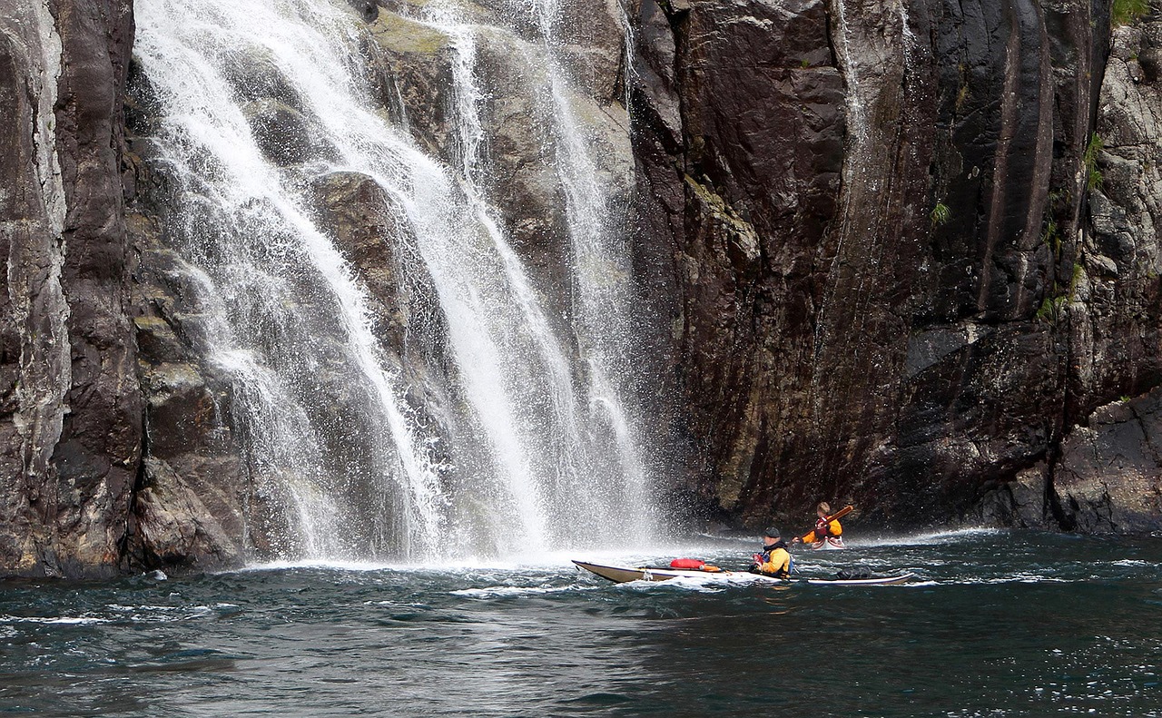 waterfall canoeing norway free photo