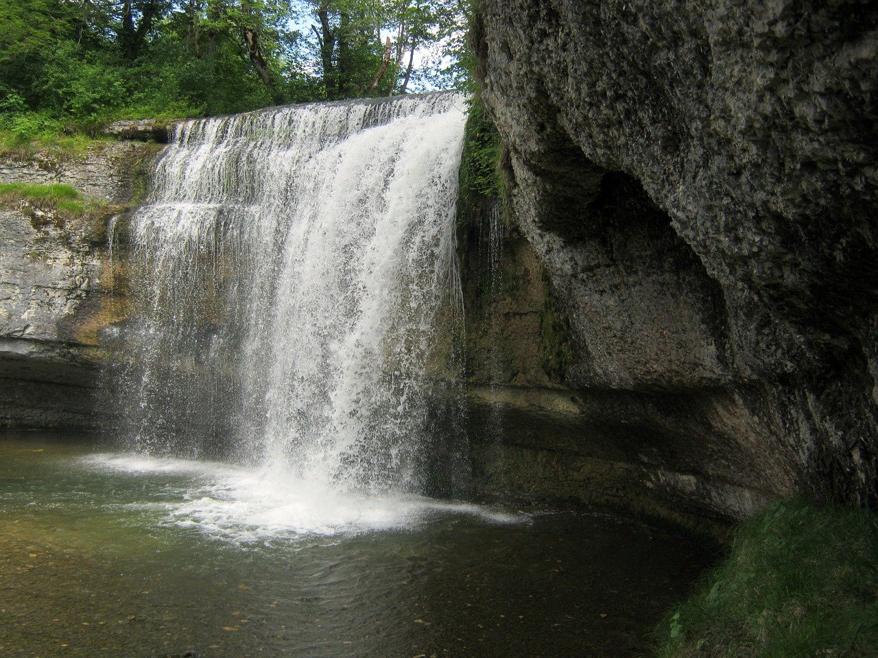 waterfall inject pool free photo