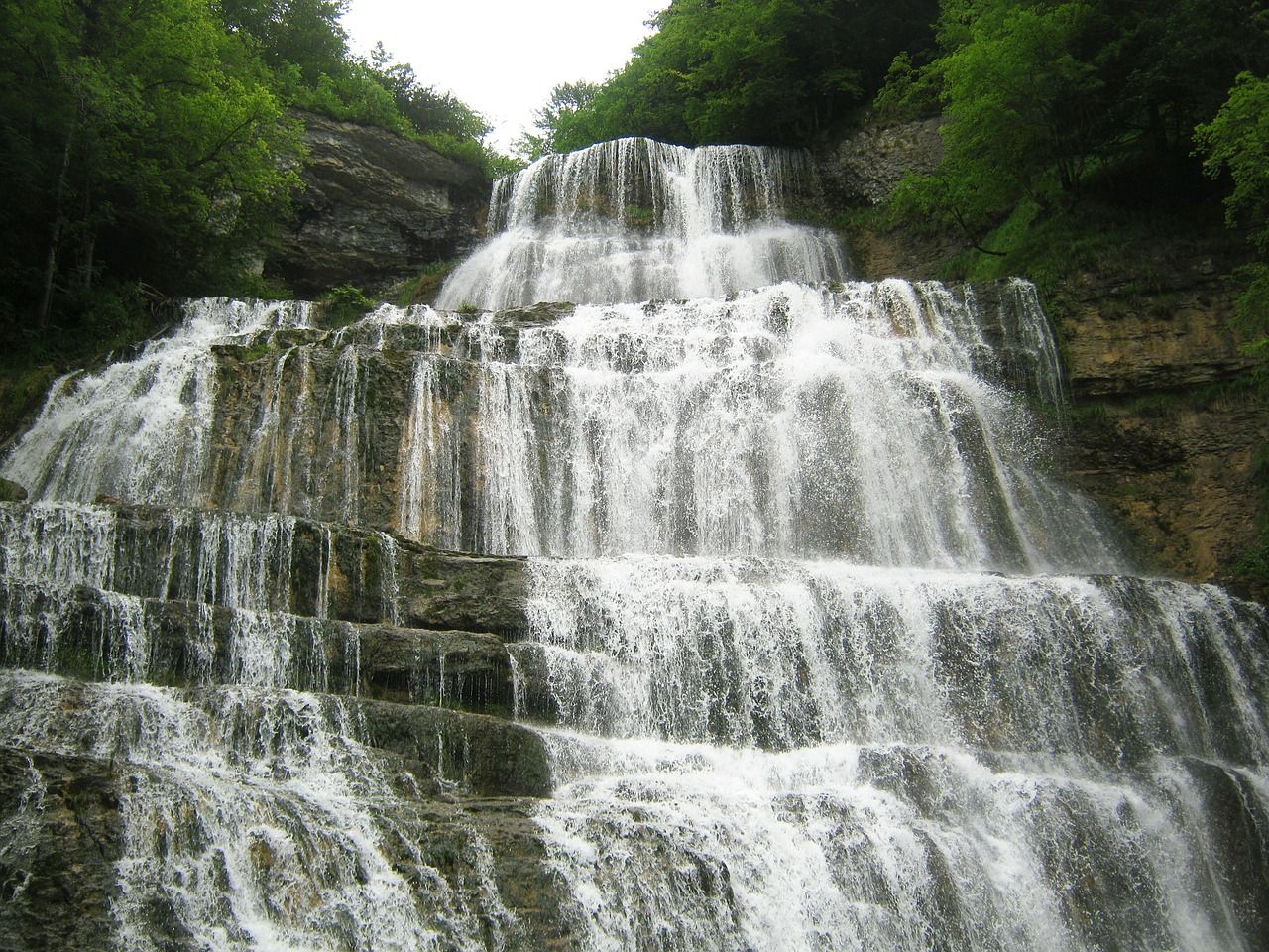 waterfall herrisson large free photo