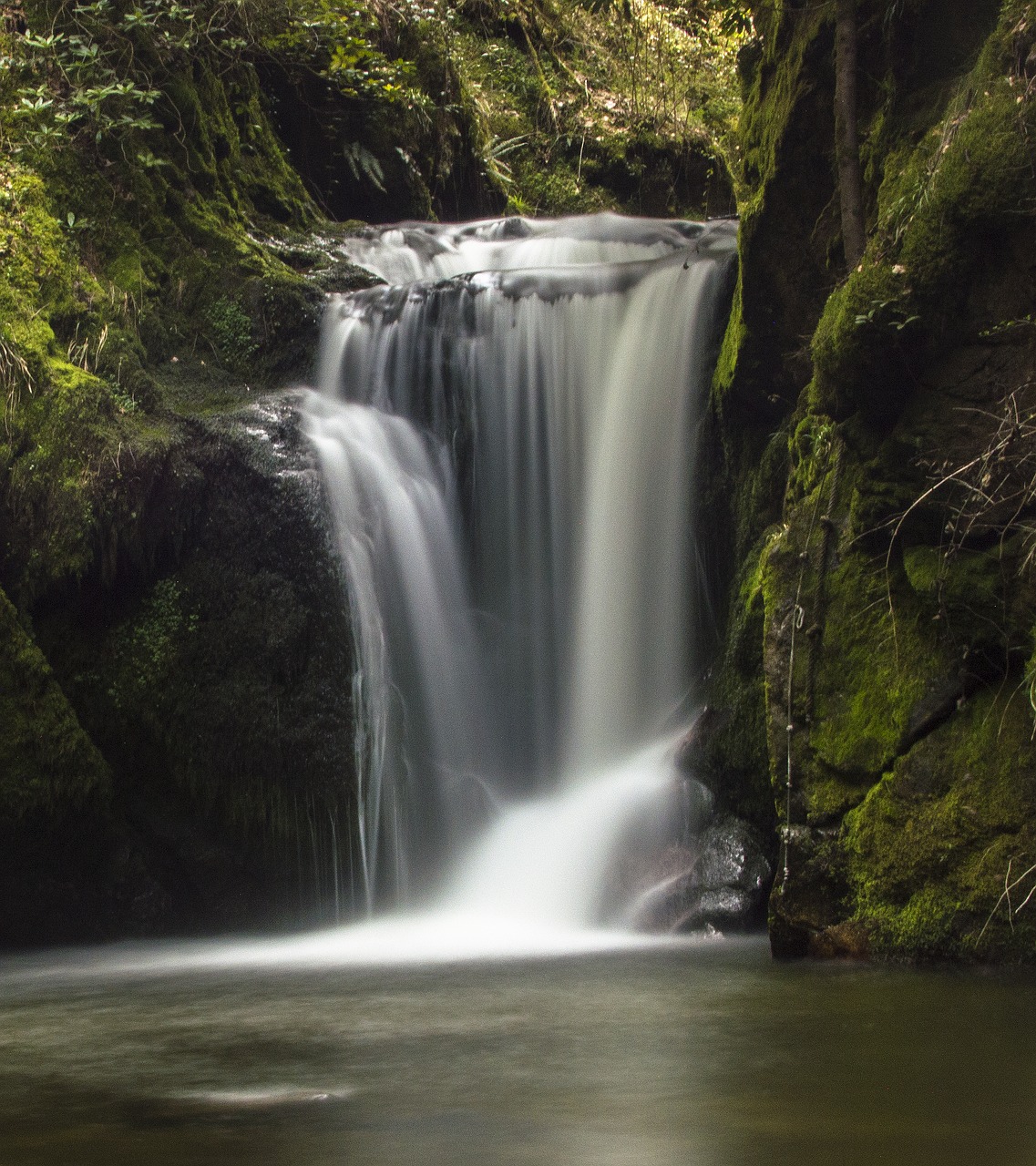 waterfall  waters  river free photo