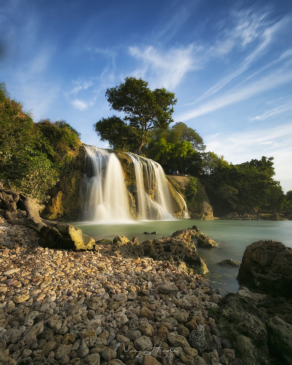 waterfall  water  nature free photo