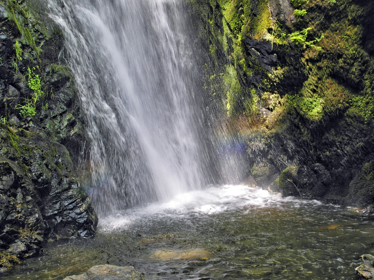 waterfall rainbow frisch free photo