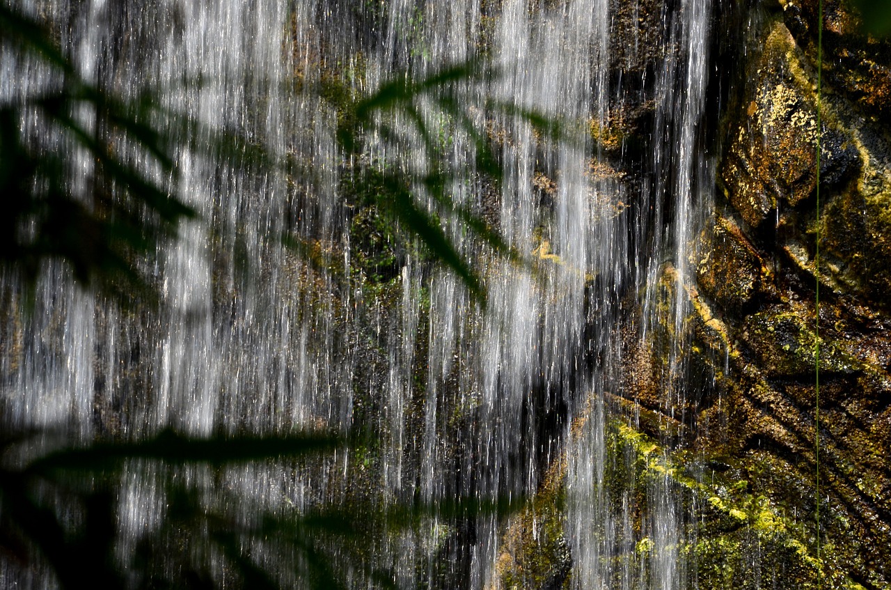 waterfall mountains nature free photo